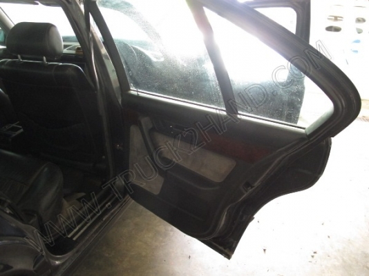 รถเก๋ง ยี่ห้อ BMW รุ่น 525/24V