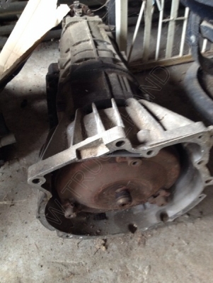 รถเก๋ง ยี่ห้อ BMW รุ่น 525/24V