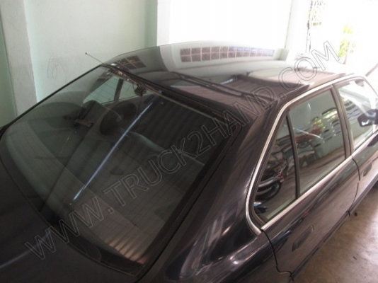 รถเก๋ง ยี่ห้อ BMW รุ่น 525/24V