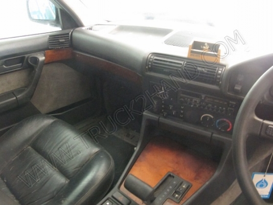 รถเก๋ง ยี่ห้อ BMW รุ่น 525/24V