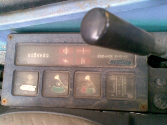 ต้องการขายรถแบคโฮยี่ห้อ komatsu-pc50uu-1 รถนำเข้าจากญี่ปุ่น