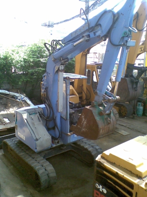 ต้องการขายรถแบคโฮยี่ห้อ komatsu-pc50uu-1 รถนำเข้าจากญี่ปุ่น