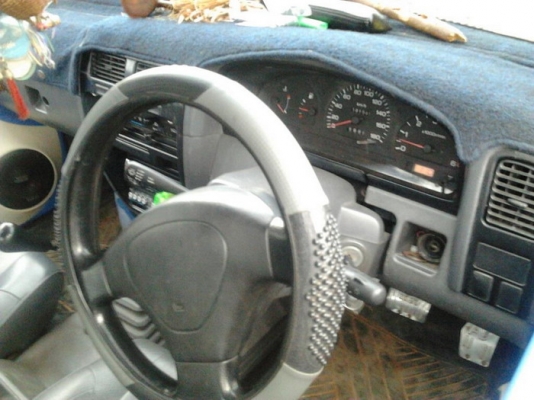 ***ขายแล้วครับขอบคุณ Truck2hand ขาย ขาย กระบะแค็ป NISSAN BIG-M 2.5 จอโค้งแท้ ปี38/95 เครื่องBD25 ฝาแดง แห้งดีแรงจัด ประหยัดจริง ช่วงล่างคัสซีสวยมาก ไม่มีผุ ล้อแม็ก แอร์เย็น พ.ธรรมดา พื้นปูกระบะ ภายในสวย คอนโซลครบ สีสวย มีรอยขีดข่วนบ้าง หน้า-หลังเดิม ยางดี