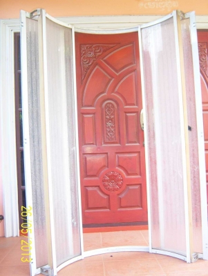 ประตูม่านกั้นนํ้า ประตูม่านกั้นนํ้า