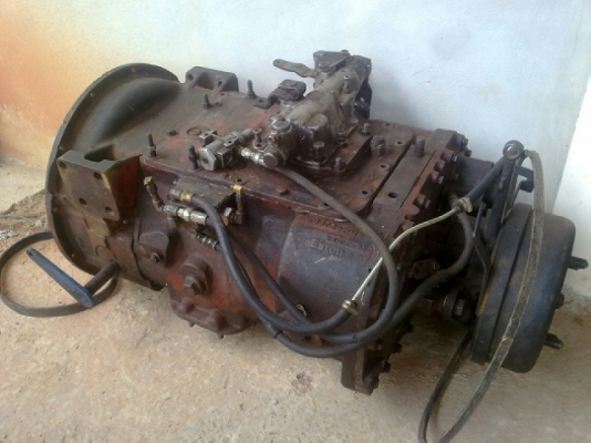 ขาย เกียร์ฟลูเลอร์นางฟ้าแท้ๆ 240 พร้อมเกียร์ฝาก และ PTO ( สภาพใช้งานได้ปกติ! )