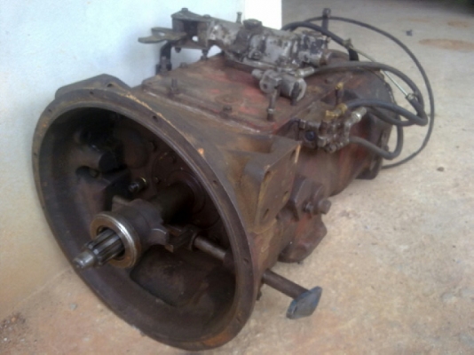 ขาย เกียร์ฟลูเลอร์นางฟ้าแท้ๆ 240 พร้อมเกียร์ฝาก และ PTO ( สภาพใช้งานได้ปกติ! )