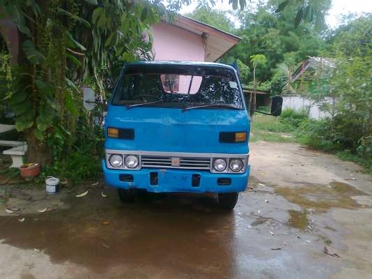 ขาย..รถหกล้อ ISUZU ELF 85 แรงม้า กระบะไม่ดั้ม เครื่องดี คัสซีสวย รถสวยพร้อมใช้งาน มีทะเบียนครบ.