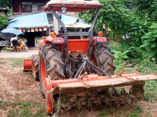 L4708 สวย ๆ  อุปกรณ์ 3 ชิ้น  ราคาน่าใช้มาก ๆ เล่มทะเบียนพร้อมโอน