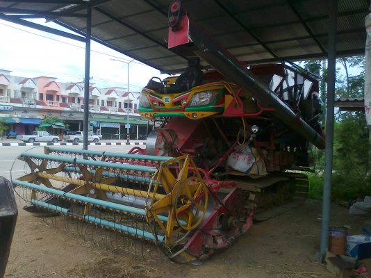 ขาย..รถเกี่ยวข้าวเกษตรพัฒนา ไวไฟจอมพลัง รถปี 53 รถสวย สภาพใหม่เอี่ยม พร้อมใช้งาน มีทะเบียนครบ.