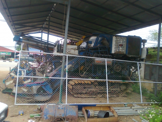 ขาย..รถเกี่ยวข้าวศักดิ์พัฒนา รถสวย สภาพใหม่ พร้อมใช้งาน