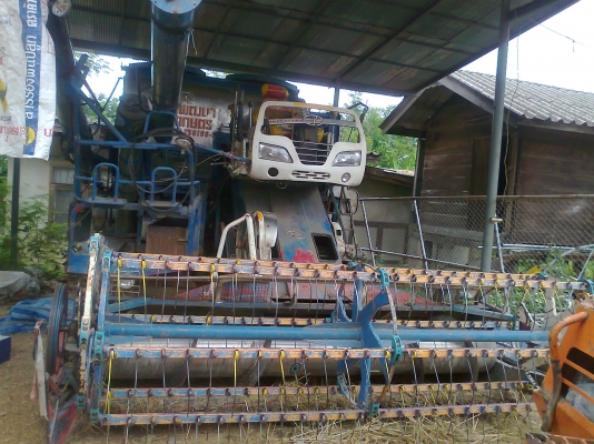 ขาย..รถเกี่ยวข้าวศักดิ์พัฒนา รถสวย สภาพใหม่ พร้อมใช้งาน