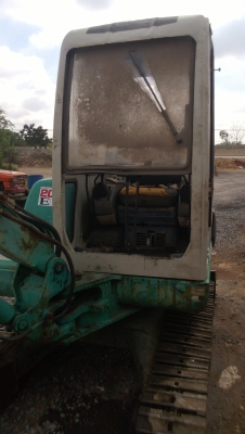 ลด 30,000 บาทไปเลย KOMATSU PC30-7  หัวเก๋ง เก่านอก เอวแน่น ปั็มแรง สภาพพร้อมใช้ สุดๆเอาไปแบ่งกันใช้ได้เลยครับ   น้องร็อค จัดหั้ย สนใจโทร สอบถามได้ 081-8535656