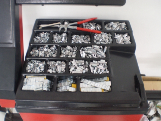 ขายเครื่องถ่วงล้อ ST