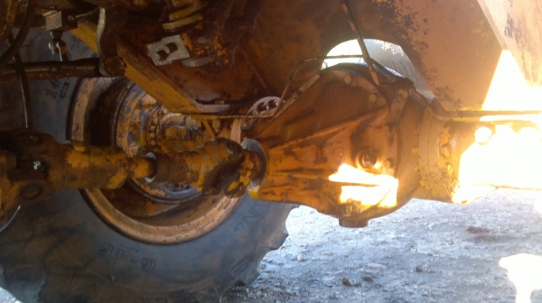 ขายรถตัก KOMATSU รุ่น JH 30 B รถนอก เกียร์ดี เครื่องแน่น ปั๊มเร็ว มีใบนำเข้า พร้อมใช้งาน ติดต่อ ทวีเดช 081-970-1769