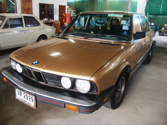 ขายBMW e28 สภาพดี เดิม สวย เครื่องแน่น วิ่งดี ซ่อมจนจบแล้ว ไม่มีปัญหา แอร์เย็นฉ่ำ