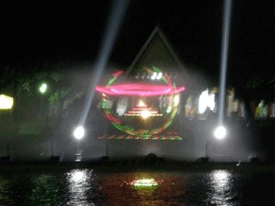 นำเสนองานให้น่าสนใจด้วย ม่านน้ำตก เก๋ๆ