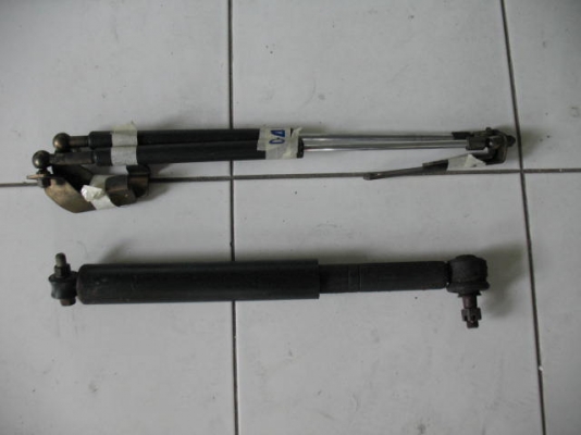 ขายโช้คค้ำฝากระโปรงTiger D4d ขายหมดแล้วครับ...