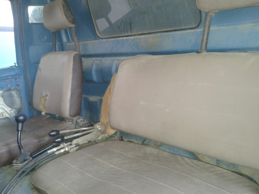 ขาย 6 ล้อดั้ม HINO FB 117 แรง  (FB112)(WO4D) ช่วงล่างแน่น Fหลังแล้ว. ยางสวย6 เส้น เกียร์สั้น พวงมาลัยพาวเวอร์ รถสวย พร้อมใช้งานสุดๆ พร้อมโอน......