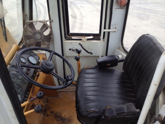 รถตักล้อยาง Komatsu 515