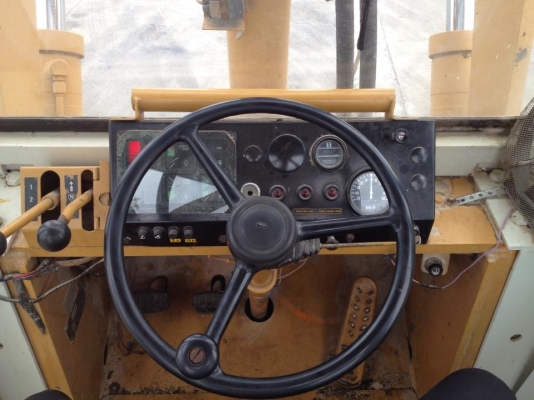 รถตักล้อยาง Komatsu 515