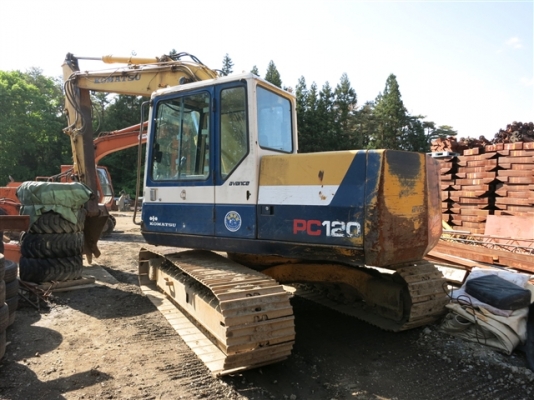 PC120-5-35567เก่าจากญี่ปุ่น ตอนนี้รถจอดที่(CSนวนคร)ครับ