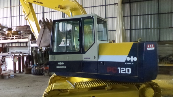 PC120-5-35567เก่าจากญี่ปุ่น ตอนนี้รถจอดที่(CSนวนคร)ครับ