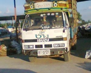 ขายรถห้างแท้ ISUZU NKR  110 แรง เครื่องดี คัดชีสวย ราคาเบาๆ