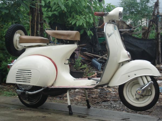 ขาย เวชป้า64 สภาพสวยกริ๊บเก็บงานแล้วใหม่ๆเครื่องดีมากขับหล่อเอกสารออกใบซื้อขายให้คับ