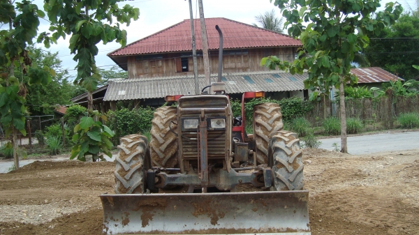 ขายรถไถ