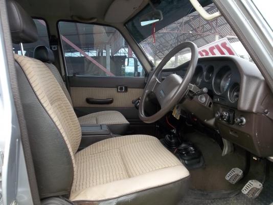 รุ่นนี้หาย้ากมากครับ4wdครับ