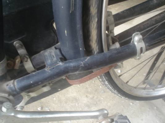 ขายไม่แพง  ไม่มีเเชื่อม  เดิมๆทุกชิ้น   สำหรับผู้ชมที่ชื่นชอบทางนี้