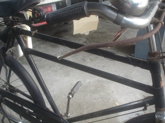 ขายไม่แพง  ไม่มีเเชื่อม  เดิมๆทุกชิ้น   สำหรับผู้ชมที่ชื่นชอบทางนี้