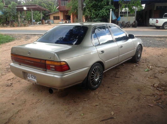 ขายรถเก๋ง Toyota. EE-100. พร้อมใช้เดิมๆ พร้อมเครื่องเสียง กะหึ่ม