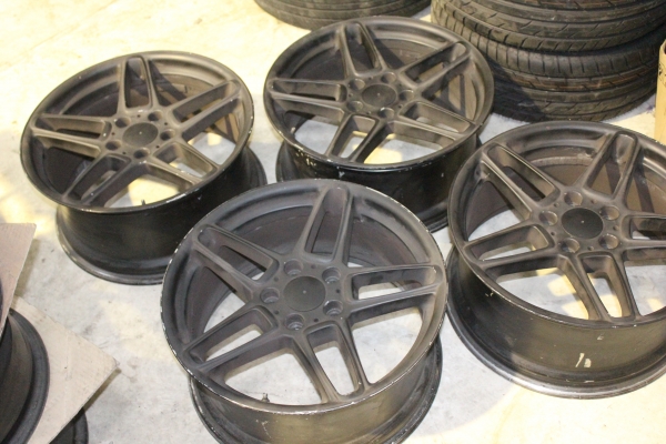 ขายล้อAC แท้ๆ ขอบ18 กว้าง8.5 ET43  5/120 ถูกๆ  13000.-