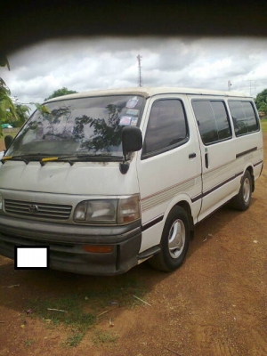 รถตู้หัวจรวด สวยสวยจริงๆ ติดแก๊ส LPG ด่วนๆๆ