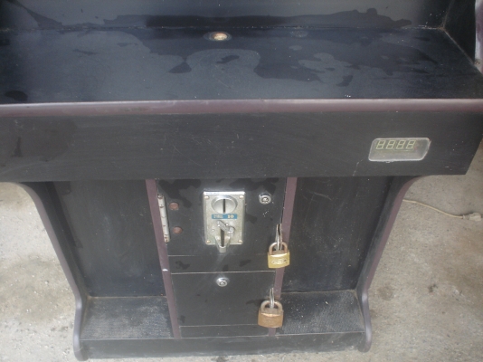 ตู้เกมส์รุ่นเก่า  ขายตามสภาพ  เหมามาจากร้านผับ  ขายถูกๆๆ