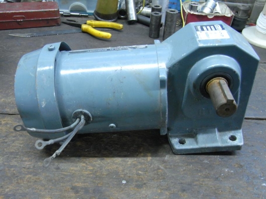 ขายมอเตอร์เกียร์nissei 1/4 HP. อัตราทด 50/1 สภาพสวยพร้อมใช้งาน ตอนนี้ใช้ไฟ 220 v เปลี่ยนเป็น 380 v ให้ได้ครับ