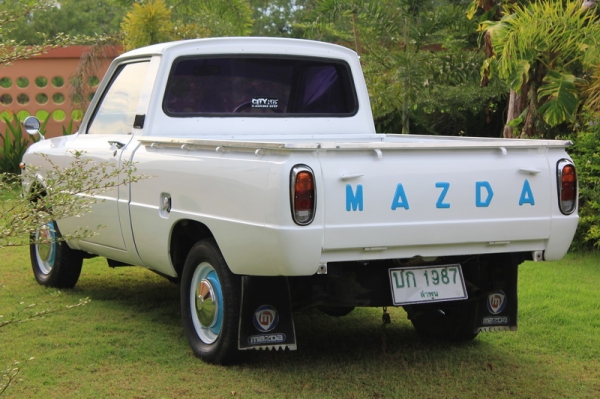 <<< mazda 1000 เกียร์คอ ของเดิมเพียบ ทำสีใหม่ ทะเบียนโอน >>>>