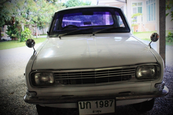 <<< mazda 1000 เกียร์คอ ของเดิมเพียบ ทำสีใหม่ ทะเบียนโอน >>>>