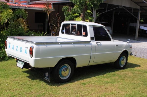 <<< mazda 1000 เกียร์คอ ของเดิมเพียบ ทำสีใหม่ ทะเบียนโอน >>>>