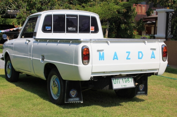 <<< mazda 1000 เกียร์คอ ของเดิมเพียบ ทำสีใหม่ ทะเบียนโอน >>>>