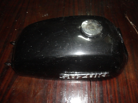 ขอบคุณ พ.เสือ ขายถังน้ำมัน SUZUKI  K-125/A-100 แท้สนใจติดต่อโทร.081-005-8785