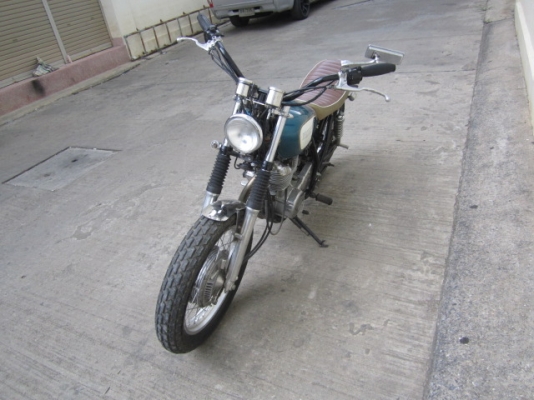 ขาย SR 400 แทรกเกอร์ เก๋าๆ เครื่องดีครับรับประกัน ลองดู เอกสารอินวอย  ที่ขายถูไม่ไช่รถไม่ดีนะครับ ลูกค้ามาเทริน์ไว้ครับ