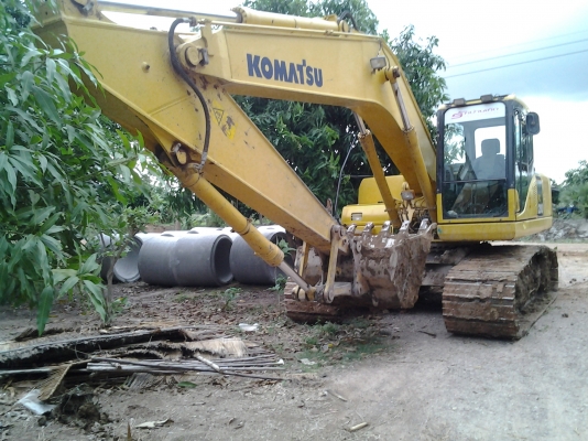 ขายดาวน์Komatsu Pc200-7 /1,8xxชั่วโมง 900,000บาท