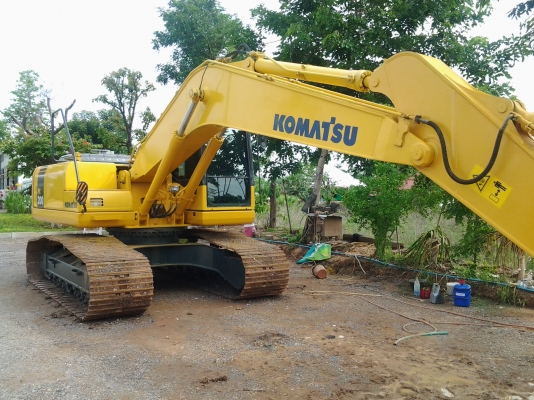 ขายดาวน์Komatsu Pc200-7 /1,8xxชั่วโมง 900,000บาท