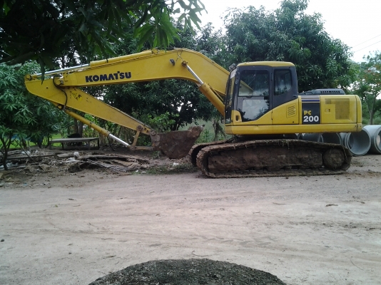 ขายดาวน์Komatsu Pc200-7 /1,8xxชั่วโมง 900,000บาท