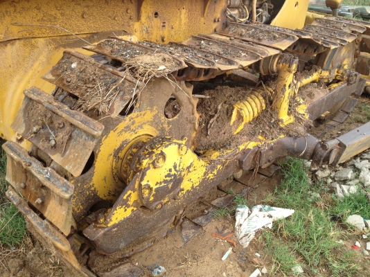 ขายด่วน รถแทรกเตอร์ D4D ตามสภาพพร้อมใช้งาน ขายด่วน รถแทรกเตอร์ D4D ตามสภาพพร้อมใช้งาน