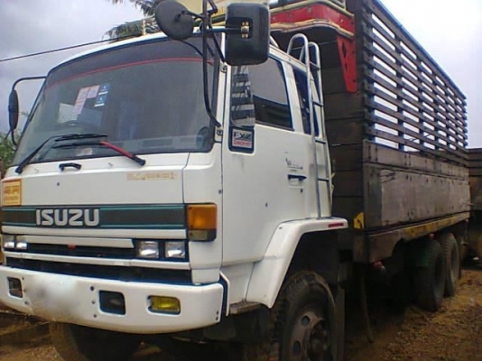 รถอิซูซุ 10 ล้อ รั้ว 240 แรงม้า ( ขายแม่ลูก )  สนใจติดต่อ 081 - 6079515