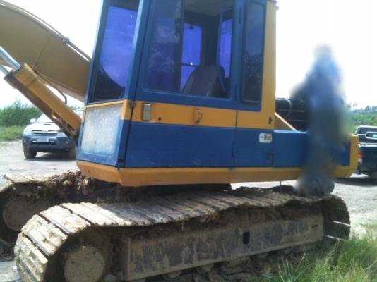 รถแบคโฮ KOMATSU  100 - 3   สนใจติดต่อ 081 - 6079515