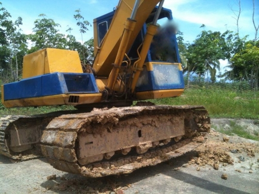 รถแบคโฮ KOMATSU  100 - 3   สนใจติดต่อ 081 - 6079515